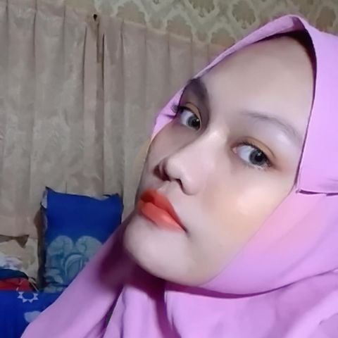 image-user-female-daily