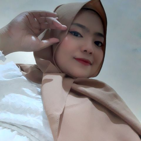 image-user-female-daily