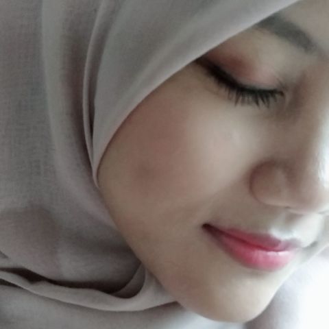 image-user-female-daily