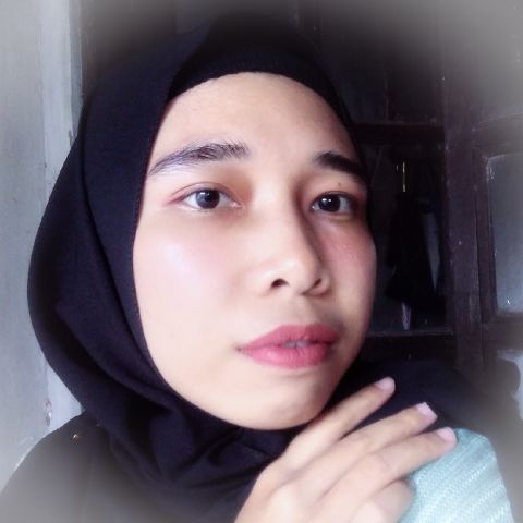 image-user-female-daily