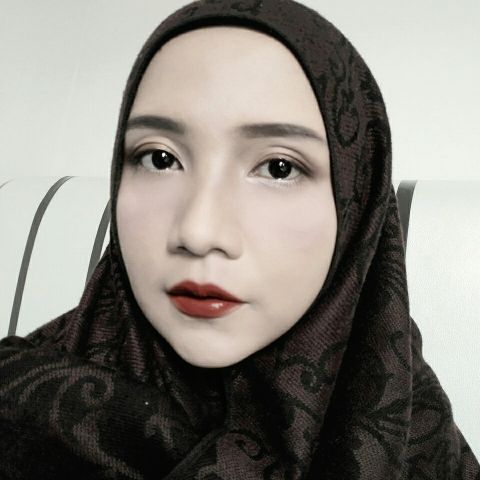 image-user-female-daily