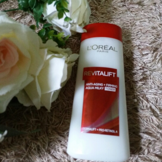 loreal revitalift essence female daily