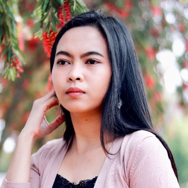 image-user-female-daily
