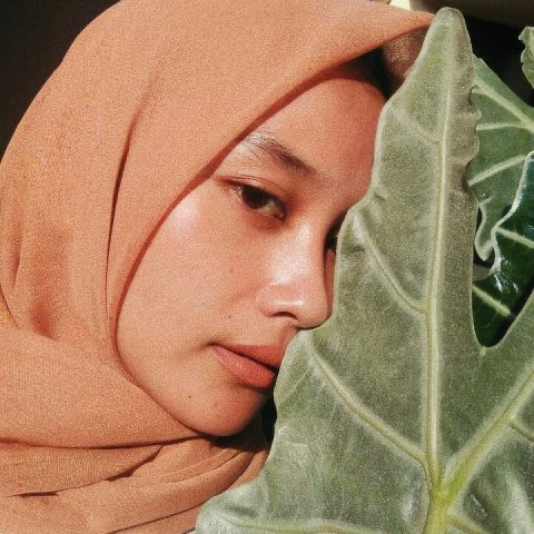 image-user-female-daily