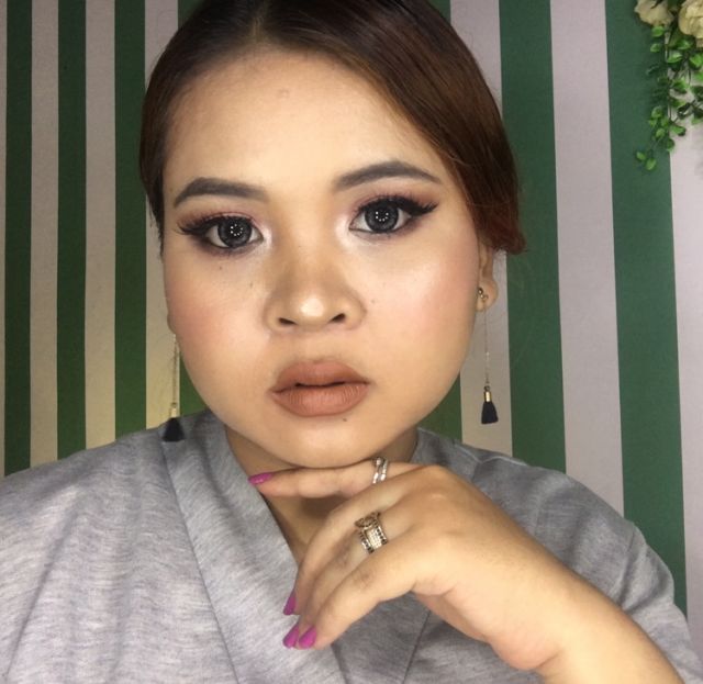 make over demi matte cushion w33