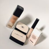 Chanel Le Blanc Light Creator Brightening Makeup Base SPF 40