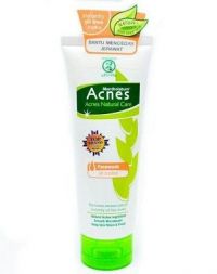 Acnes Natural Care Facewash Oil Control 