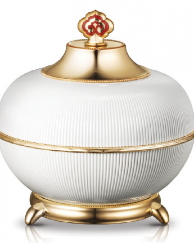 Myeonguihyang Secret Court Cream