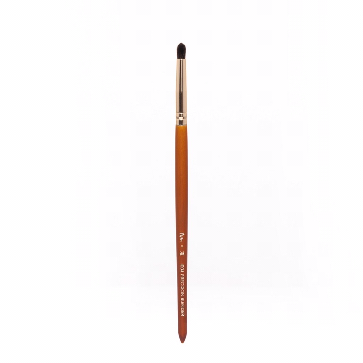 E04 Precision Blender Brush x VA Makeup