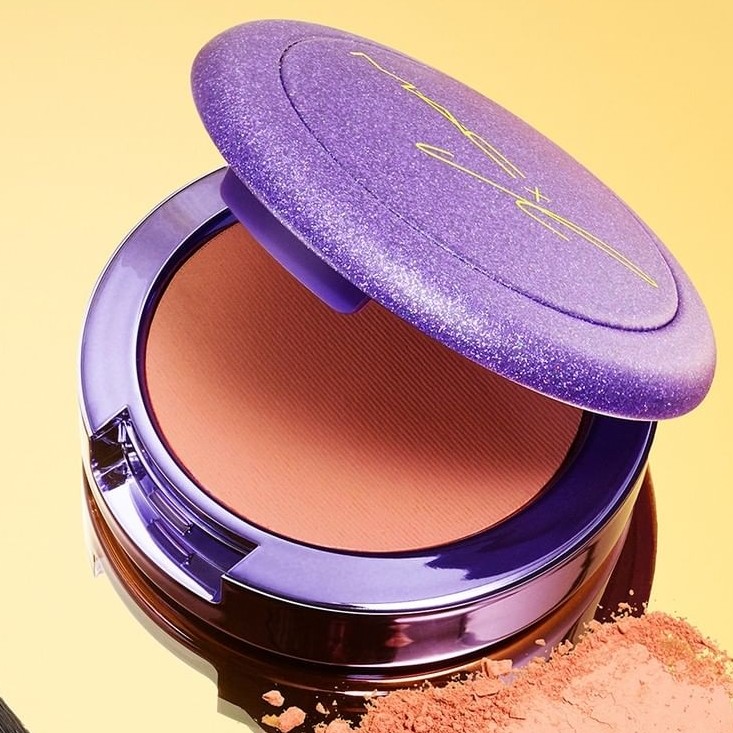 Powder Blush X LISA