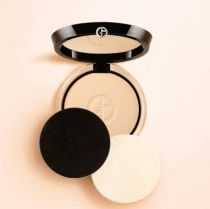 Giorgio Armani Luminous Silk Compact Powder Foundation Beauty Review