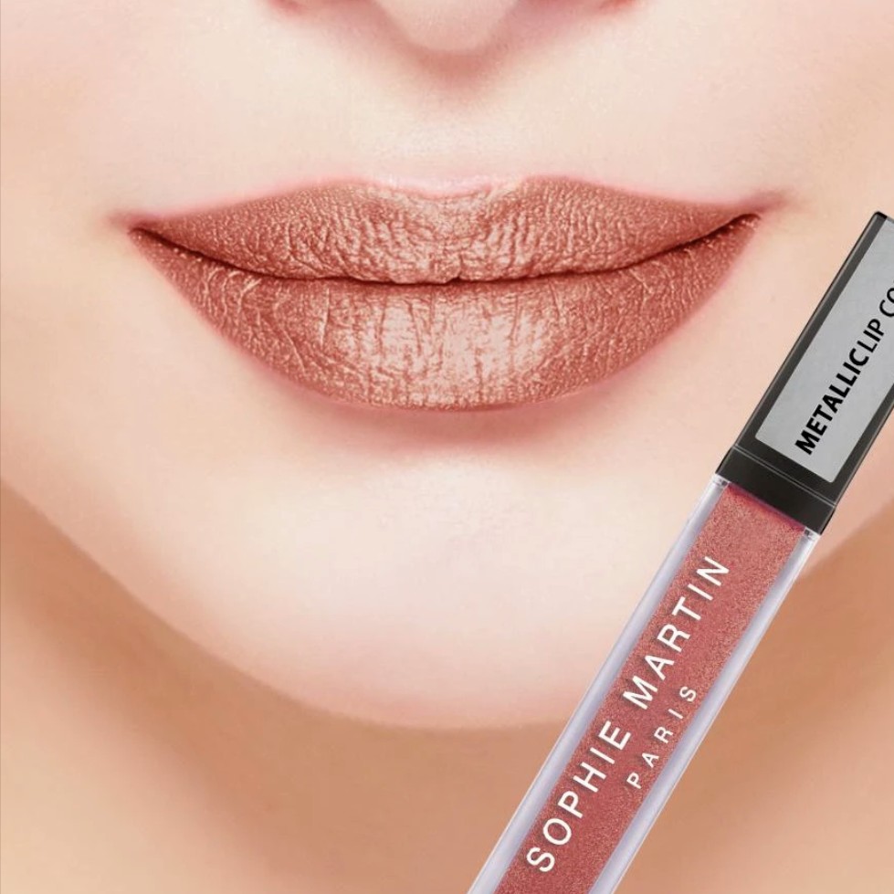 Long Lasting Metallic Lip Color