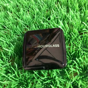 Hourglass Ambient Lighting Powder Poudre Lumière 
