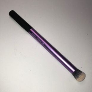 Real Techniques Deluxe Crease Brush 