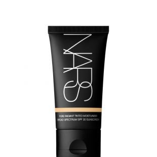 NARS Pure Radiant Tinted Moisturizer SPF 30/PA+++ Finland