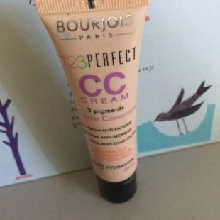 Bourjois CC cream 123 perfect beige rose 33