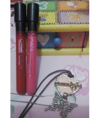 Menow  Generation 2 Long Lasting Lip Gloss No 9