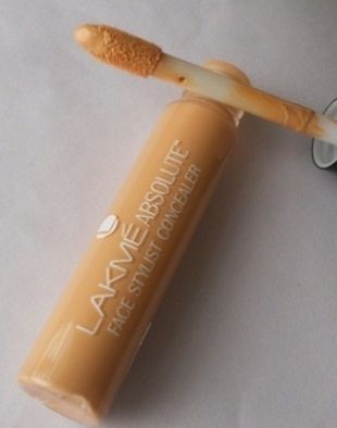 Lakmé Absolute Face Stylist Concealer natural