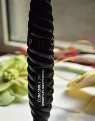 Sephora Outrageous Curl Dramatic Volume and Curve Mascara Ultra Black