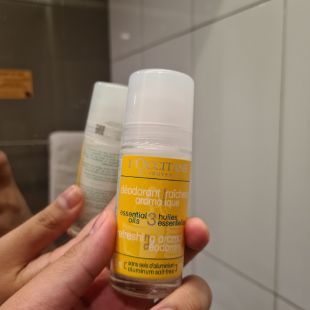 L'Occitane 5 Essential Oils - Aromatic Fresh Deodorant 