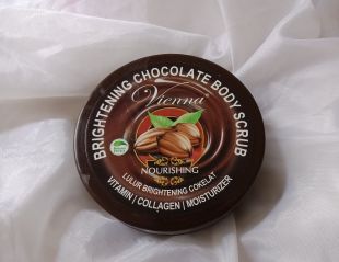 Vienna Brightening Chocolate Body Scrub 