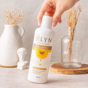 OLYN Cherry Blossom Shampoo With Sunflower Seed Oil 