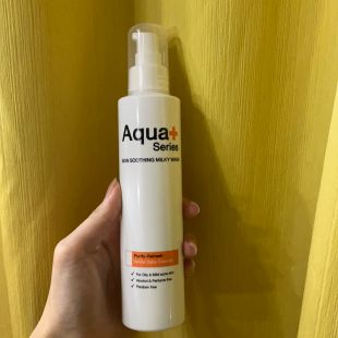 Aqua Plus Series Skin Sooting Milky Wash 