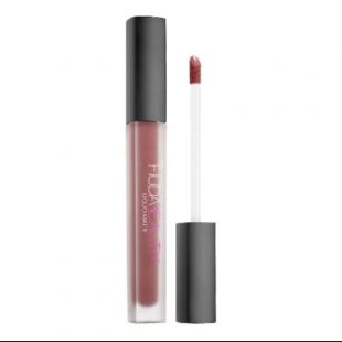 Huda Beauty Liquid matte lipstick Jetsetter