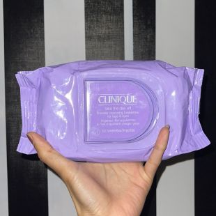 CLINIQUE Take The Day Off Micellar Cleansing Towelettes 