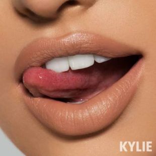 Kylie Cosmetics Velvet Liquid Lipstick Birthday Suit