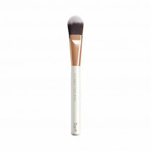 Jacquelle Beauty Brush  All 'Bout That Base 