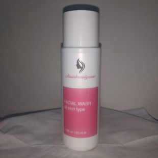 Airnderm Aesthetic Facial Wash All Skin Type 