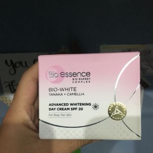 Bio-Essence Bio White Tanaka + Camelia 