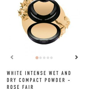 Lakmé White Intense Wet and Dry Compact Powder Rose Fair