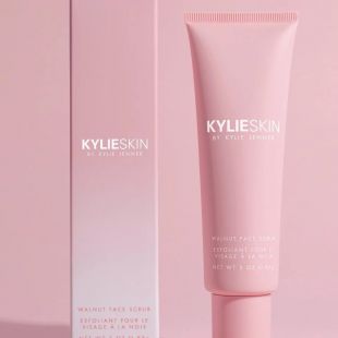 Kylie Cosmetics Kylie Skin Walnut Face Scrub 