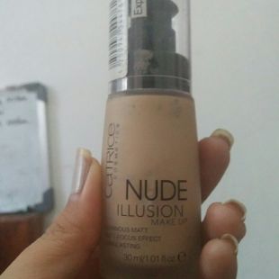 Catrice NUDE ILLUSION FOUNDATION 015 nude vanilla