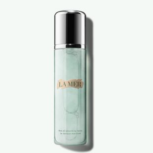 La Mer The Oil Absorbing Tonic Balances and reduces excess oil