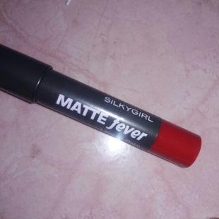 SilkyGirl silkygirl matte fever lipcolor balm 