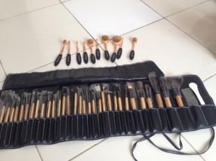 Bobbi Brown Brush set 32 