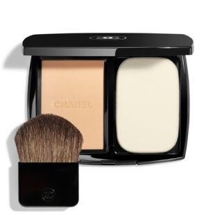 Chanel Vitalumière Compact Douceur 20 Beige