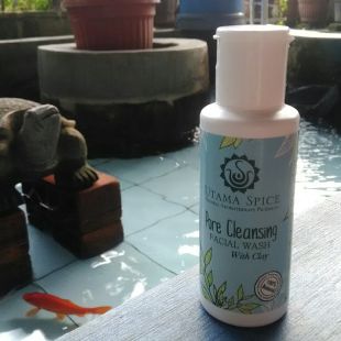 Utama Spice Pore Cleansing Facial Wash 