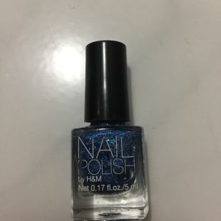 H&M Beauty Nail Polish Blueberry Fizz
