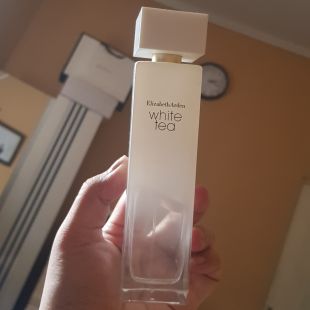 Elizabeth Arden White Tea White