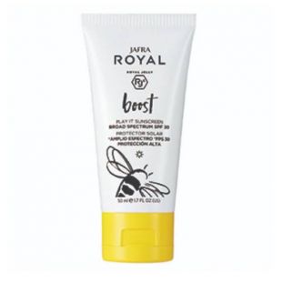 Jafra Royal Boost Play It Sunscreen Broad Spectrum Spf 30 White