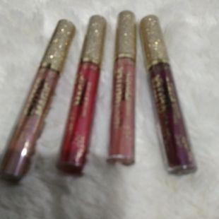 L.A. Girl Glitter Magig Lip Cream 
