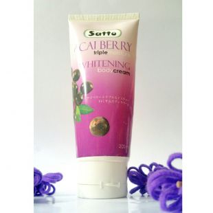 SATTO Triple Moisture Whitening Body Cream Acai Berry