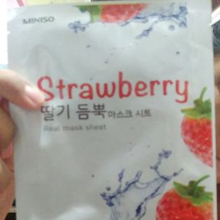 Miniso strawberry real mask sheet 