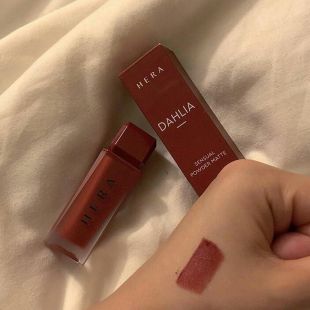 Hera sensual powder matte dahlia