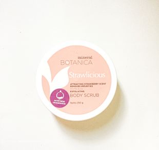 Mineral Botanica Exfoliating Body Scrub Strawlicious