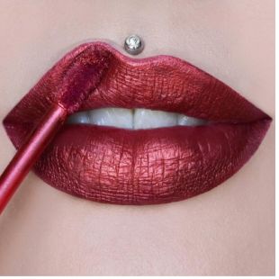 Jeffree Star Velour Liquid Lipstick Poinsettia